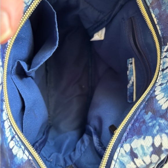 Small Vinyl Backpack. Blue and White. Excellent condition. - Picture 4 of 11